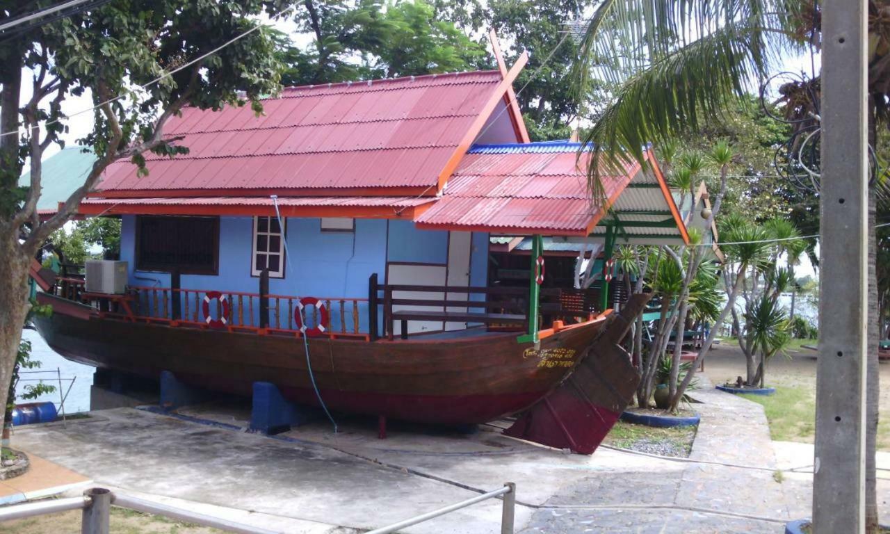 Rimtalay Resort Koh Si Chang Экстерьер фото